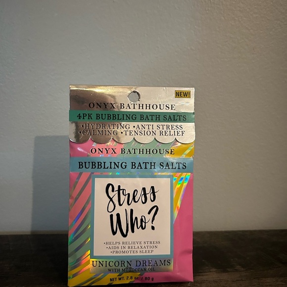 Onyx Bathhouse Spa Collection Epsom Salts - Strawberry, Apple and Kiwi, 4 Pack - Picture 2 of 4